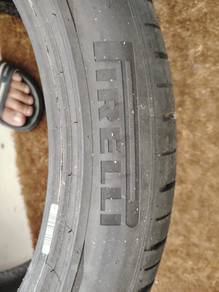 Pirelli (Run Flat) 275/40R21-107Y (Tread 100%)
