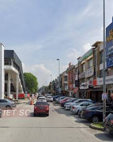 Bandar Botanic Klang Jalan Mahogani Triple Storey Shoplot Ground Floor