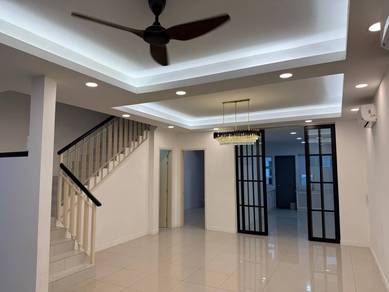 Fully Renovated Double Storey House Chimes Bandar Rimbayu For Sale