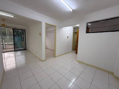 Newly Painted!  Rumah Sewa Cyberjaya Cyberia Smarthomes Blok A