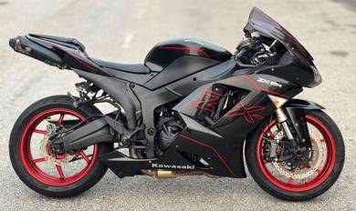 Kawasaki Ninja Zx6R Black Pikachu can loan zx6