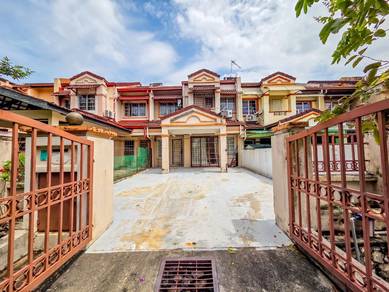 NEGO 🔥 Double Storey Terrace USJ 22 Subang Jaya