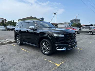 Toyota LAND CRUISER 3.5 ZX FJA300W (A)