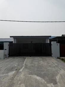 Ros Merah Johor Jaya Johor Bahru 1-Storey Low Cost Renovated Molek