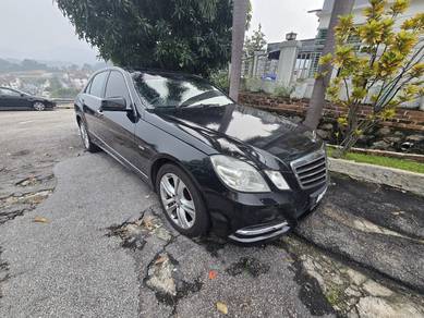 Mercedes Benz E-CLASS 1.8 250 CGI BLUEEFCY