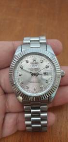Jam Tangan 