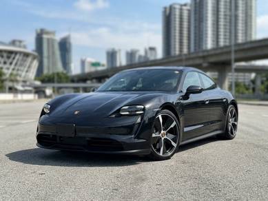 2024 Porsche TAYCAN (A) RECON LOW MILEAGE!