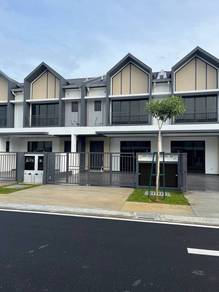 Freehold Spacious Brand New Double Storey Bandar Bukit Raja (Lyra)
