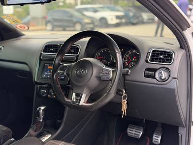 Volkswagen POLO 1.4 GTI TSI (CBU) (A)