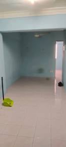 Puncak Erskine Fettes Park 3-Bedrooms 600sqft Basic Renovated Nr Lotus