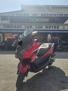 Scooter 21 HONDA FORZA 250 XMAX VOGE SR3 RT3 ES250