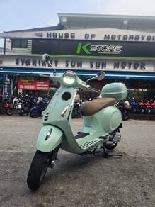 Scooter 20 VESPA PRIMAVERA 150 4093KM GTS SPRINT !