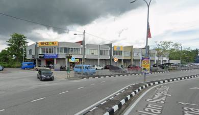Sungai Dua Utama corner shophouse Build up : 5177sqft rent