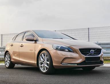 •2016✓|T5 DRIVE E✓ 8sp✓| Volvo V40 2.0 FACELIFT