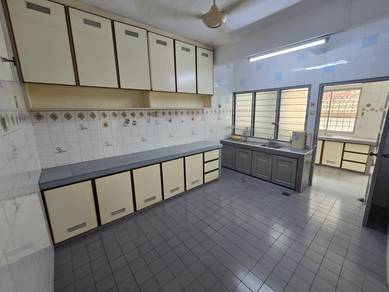Taman sri bintang 2 storey ,width road ,kepong ,kepong baru ,menjalara