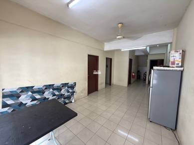 Dataran Otomobil Apartment-3