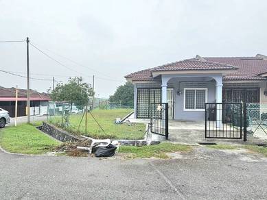 [Corner] Teres setingkat Taman Jati Indah Simpang Ampat Alor Gajah
