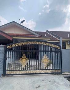 Rumah Teres Setingkat Bandar Springhill