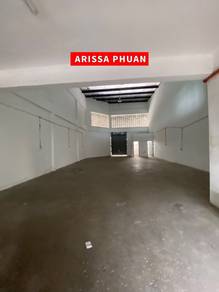 FOR RENT | 1.5-STOREY SHOPLOT @ TELUK KUMBAR 3357sqft.