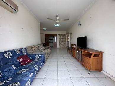 GOLD COAST CONDOMINIUM | Fully Furnished | 1,184 Sqft