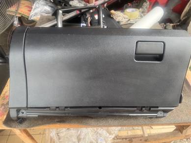 No 15-10-10 Toyota Mark X Grx130 G’S Glove Box Jpn