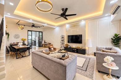 Beautiful Fully Furnished Double Storey Mutiara Rinching Semenyih