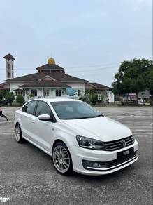 2017 Volkswagen VENTO 1.2 TSI HIGHLINE (A)