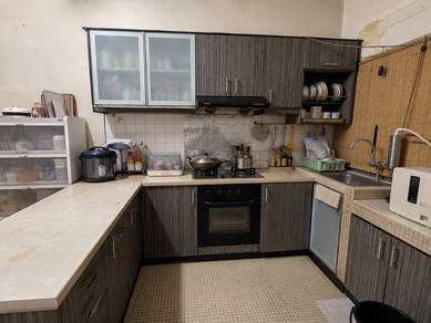 1 Big Bedroom at Gf Flat Ground Layout Facing Open @ Taman Midah