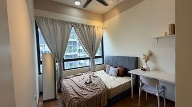 Petalz residence Premium Newly Renovated Fully Furnished