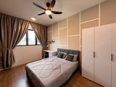 Setapak M Astra Female Unit Master Room! (FREE utilities wifi)