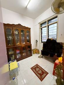 Flat Taman Perling