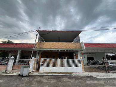 4 Bilik Taman Pelangi Tangkak untuk dijual