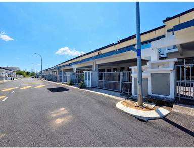 Low BOOKING! Subsale Never Occupied! Double Storey Terrace in Rantau