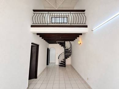 TAMAN MOLEK Johor Bahru 1.5 Storey House For Sale