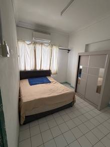 Middle room for rent Seri cendekia condo Taman Connaugh Cheras Kl