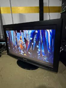Panasonic 32 inch LCD TV