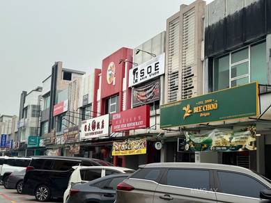 Ground Floor Shoplot at Eleven Avenue Bandar Bukit Raja for rent