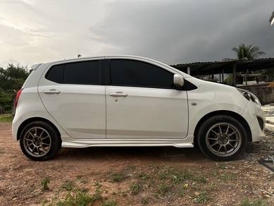Perodua AXIA 1.0 G MY14 B200 (A)