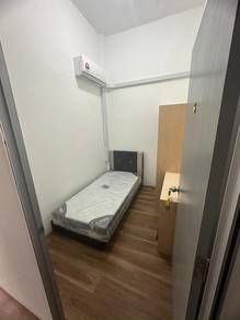 NEAR to CIQ SINGLE ROOM ( STULANG LAUT )