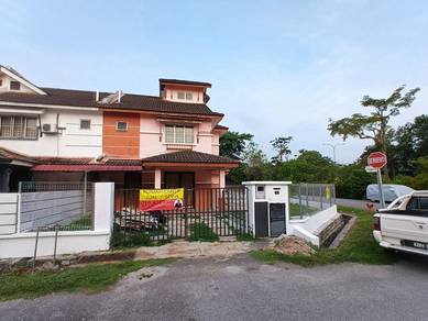 Freehold CornerLot Double Storey Terrace Laman Bakawali, Kota Seriemas