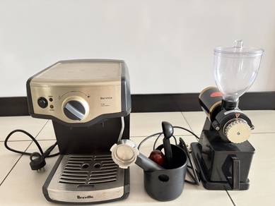 Coffee maker and coffee grinder