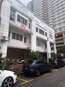 Shoplot 1st & 2nd Floor in Desa Melawati, Big & Cheap