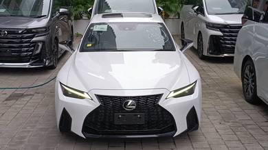 Lexus IS300 2.0 F-SPORT (A) BLACK INTERIOR