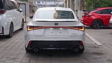Lexus IS300 2.0 F-SPORT (A) BLACK INTERIOR