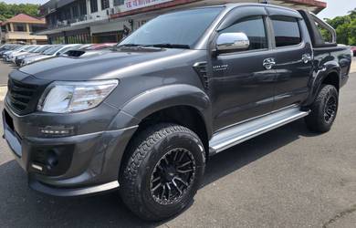 2015 Toyota HILUX 2.5 A G TRD VNT 4WD (AT) (4X4)🩶