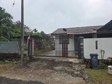Alor Gajah,  Melaka. Single storey  corner lot  For sale