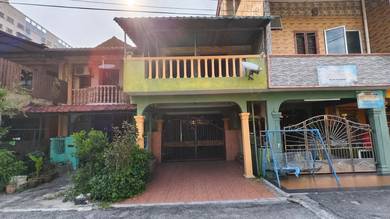Renovated‼️4 bed+Extra park🔥Double Storey Tmn Medan Pjs,Petaling jaya