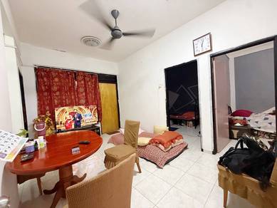 Taman Perling Low Cost Flat for sale