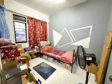 Taman Perling Low Cost Flat for sale