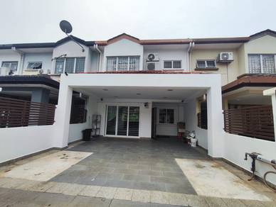 Nice maintance & Renovated 2 storey house at Puncak Jalil for Sale: